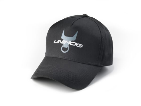 black 5 panel cap with unimog logo