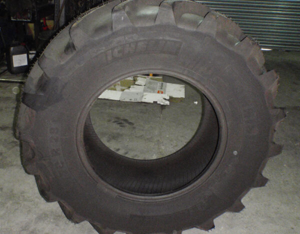 NEW Michelin OMW BIB 480/70 R28 Tyre - Image 2