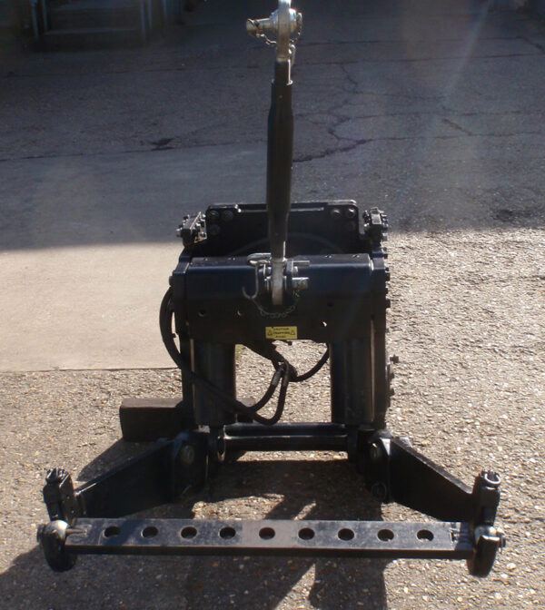 Zuiburg Front Linkage c/w mounting point - Image 4
