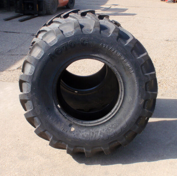 SOLD | Mitas Tyres 425/25 R20 AC70G - Image 4